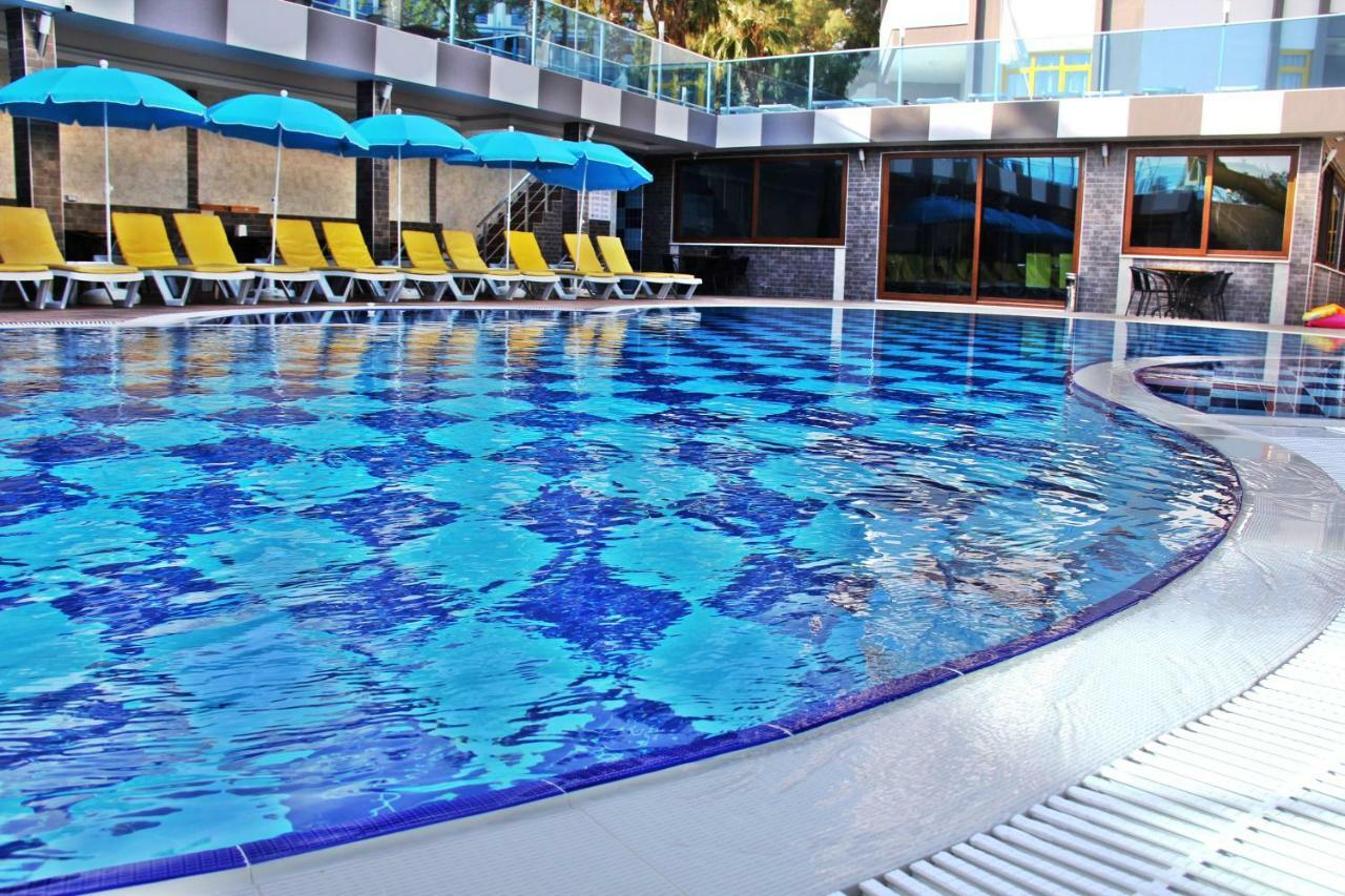 Vella Beach Hotel Tosmur Exterior photo